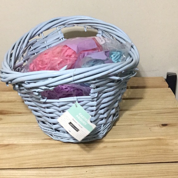 Easter Basket - Picture 2 of 3